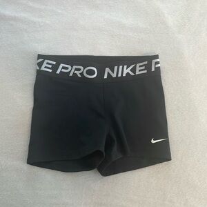 Black Nike Pros size small